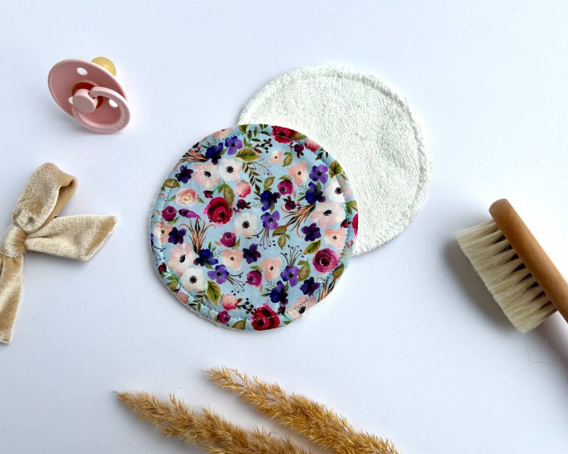 Reusable Breastfeeding Pads – Organic, Washable & Ultra-Soft Nursing Pads - Blue flowers