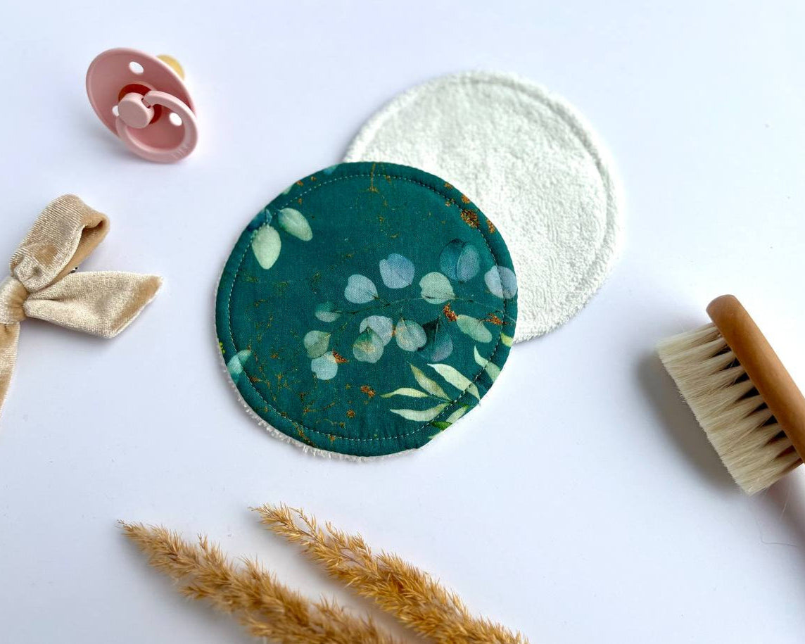 Reusable Breastfeeding Pads – Organic, Washable & Ultra-Soft Nursing Pads - Green Eucalyptus
