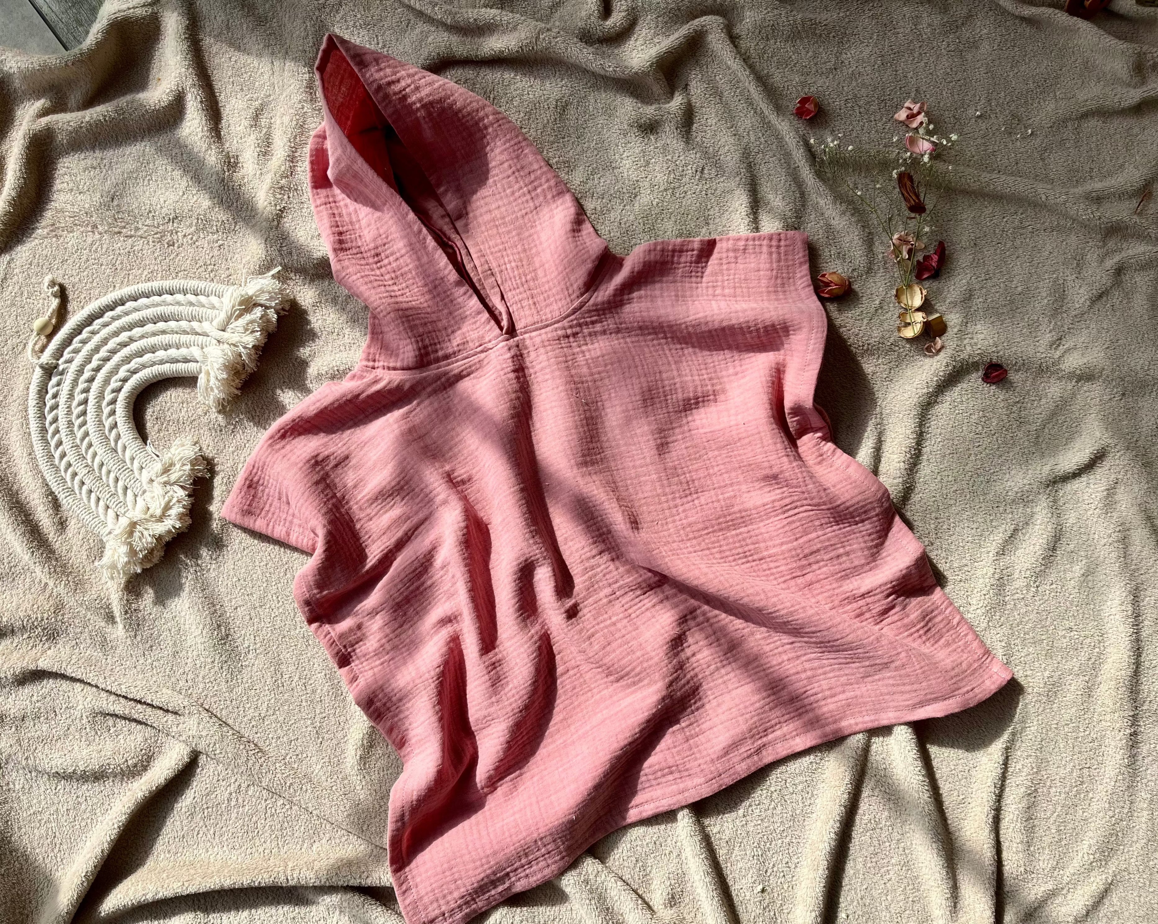 muslin kids poncho old pink