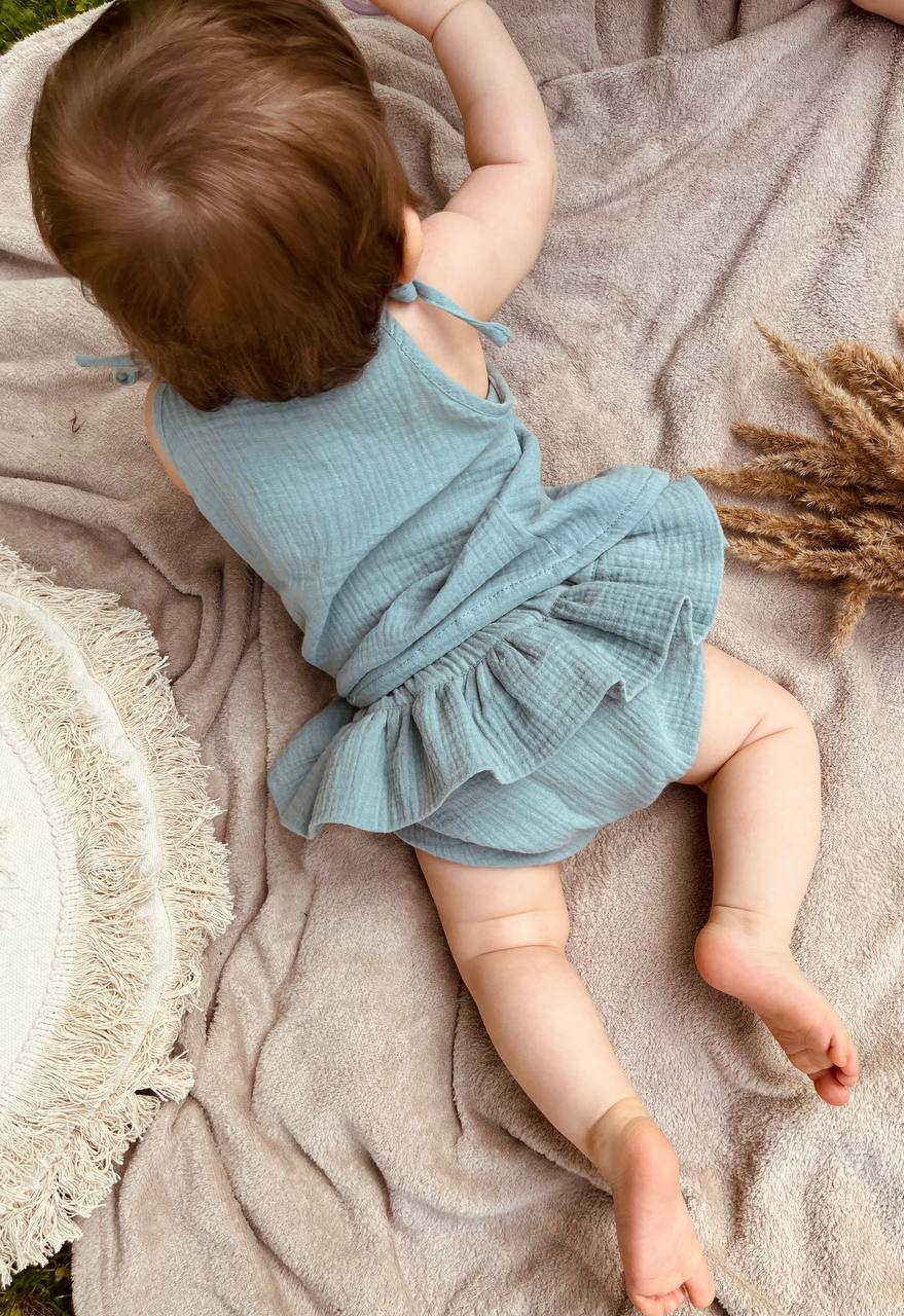 Muslin baby girl bloomers with ruffles - Sage