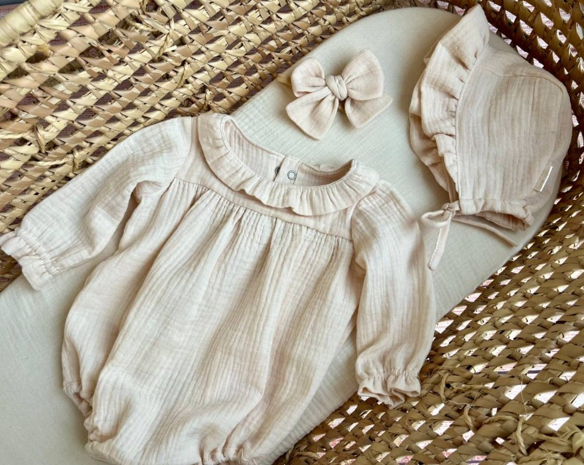 muslin baby girl romper with ruffles and long sleeves Natural
