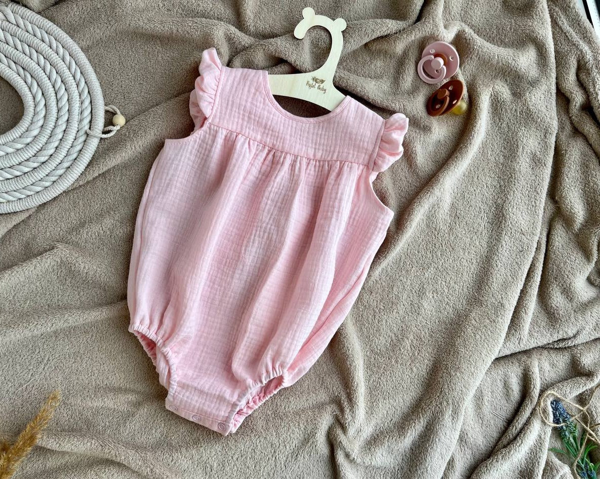 muslin baby girl romper with ruffles light pink