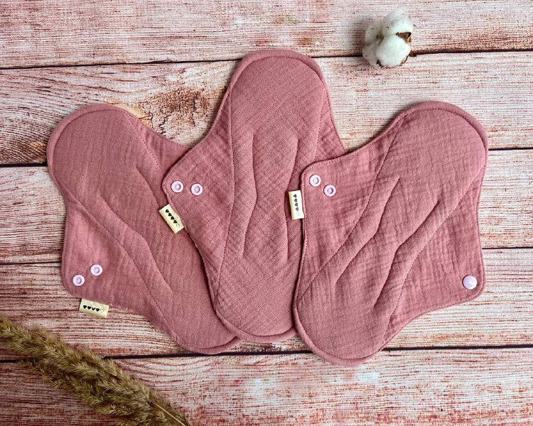 Reusable cloth pad set of 3 - extra-soft organic muslin sanitary pads