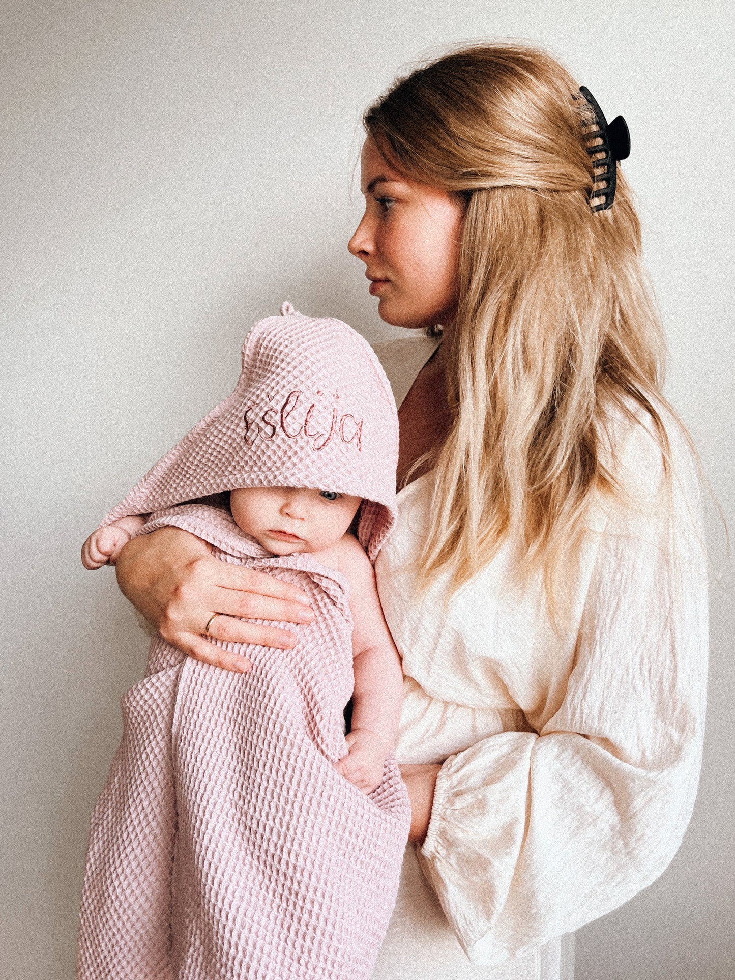 Personalized baby hooded towel - Light Grey