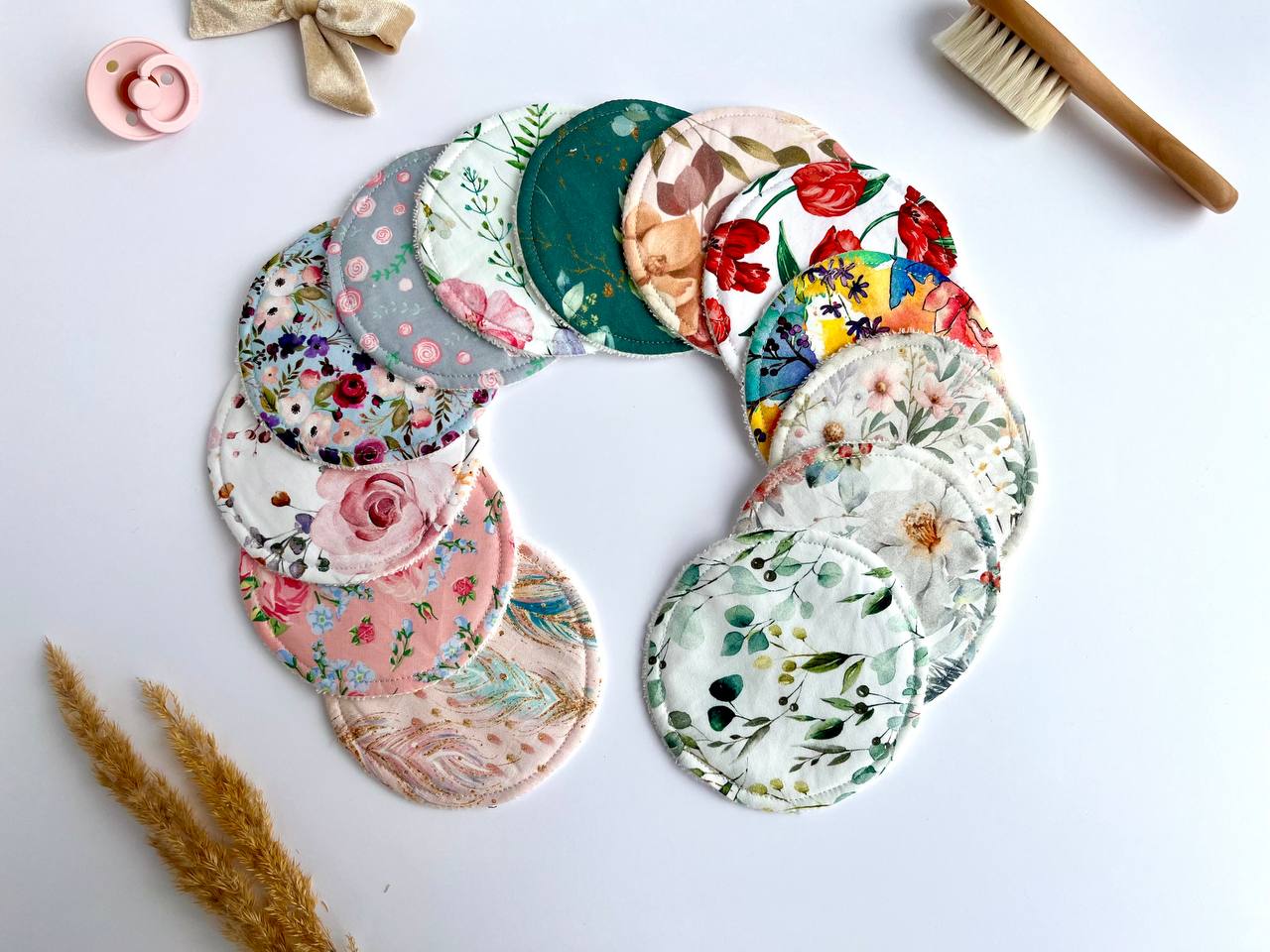 Reusable Breastfeeding Pads – Organic, Washable & Ultra-Soft Nursing Pads - Bright Watercolor