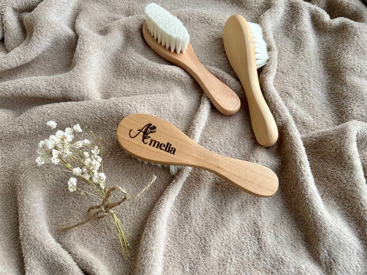 
Personalized Wooden Baby Hair Brush with Soft Natural Bristles - Eco-Friendly Baby Grooming

