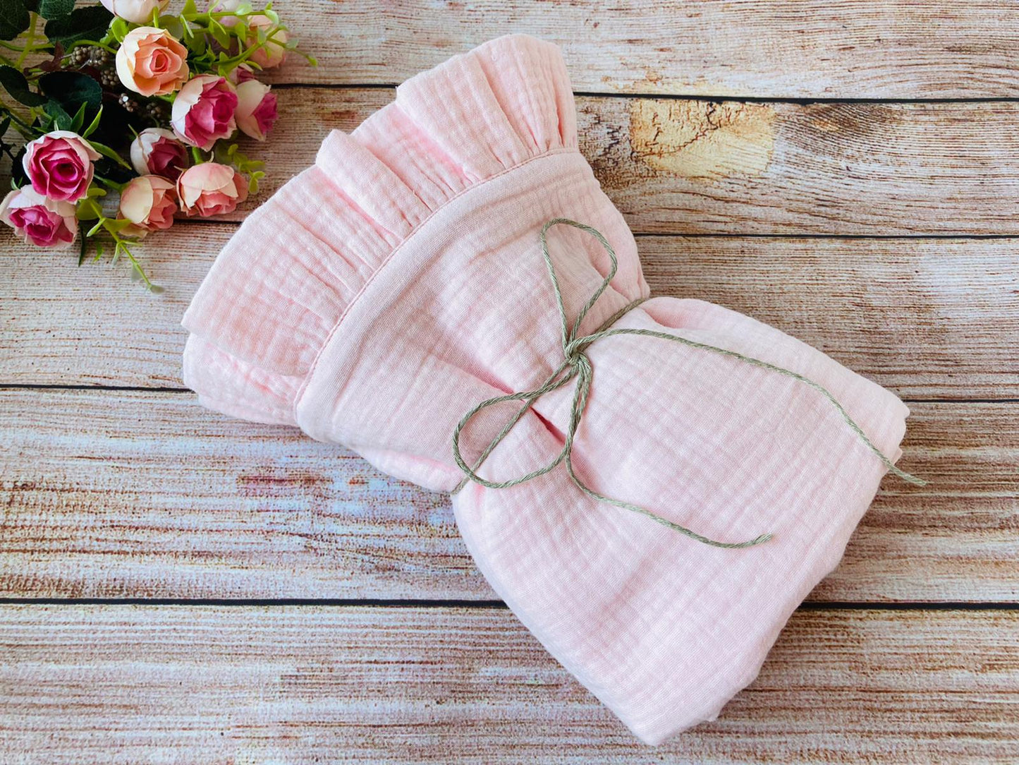 Organic Muslin baby blanket with ruffles - Light pink, Choose your color