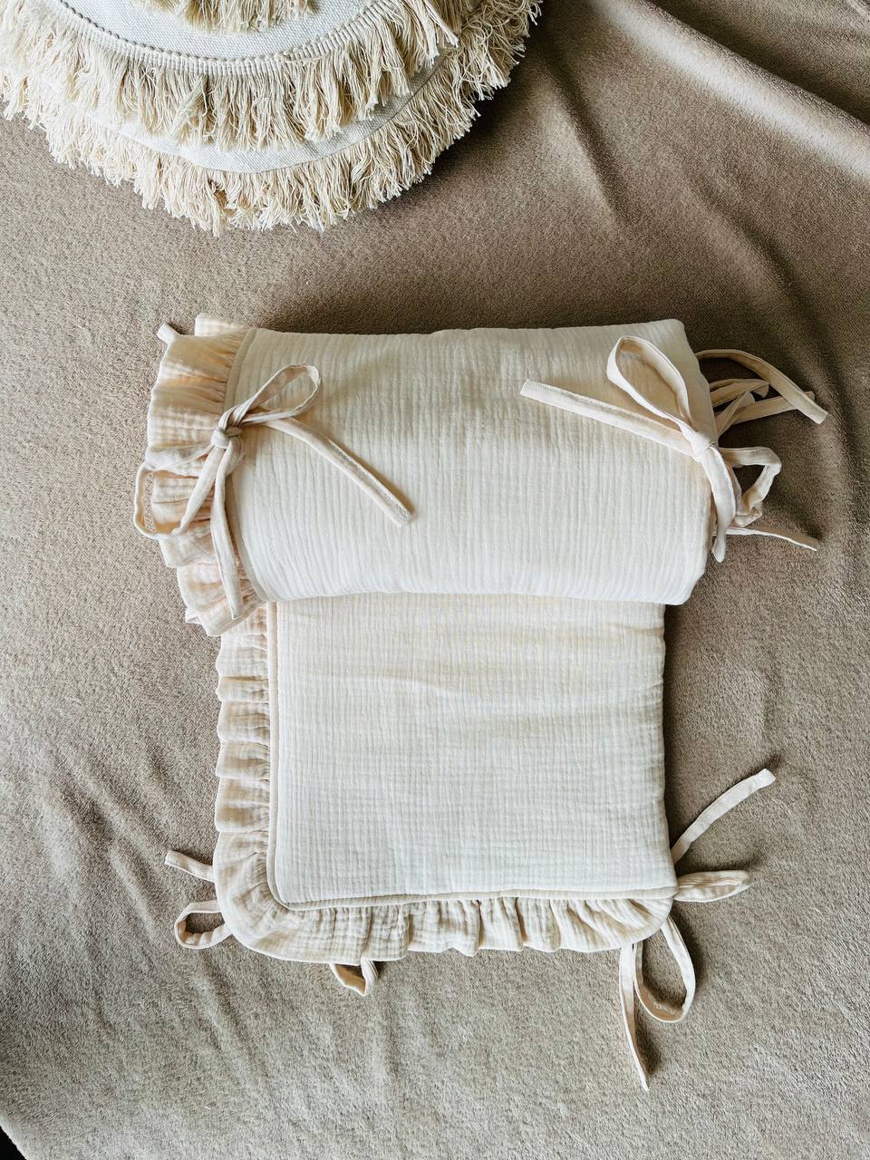 Muslin Baby bed bumper with ruffles