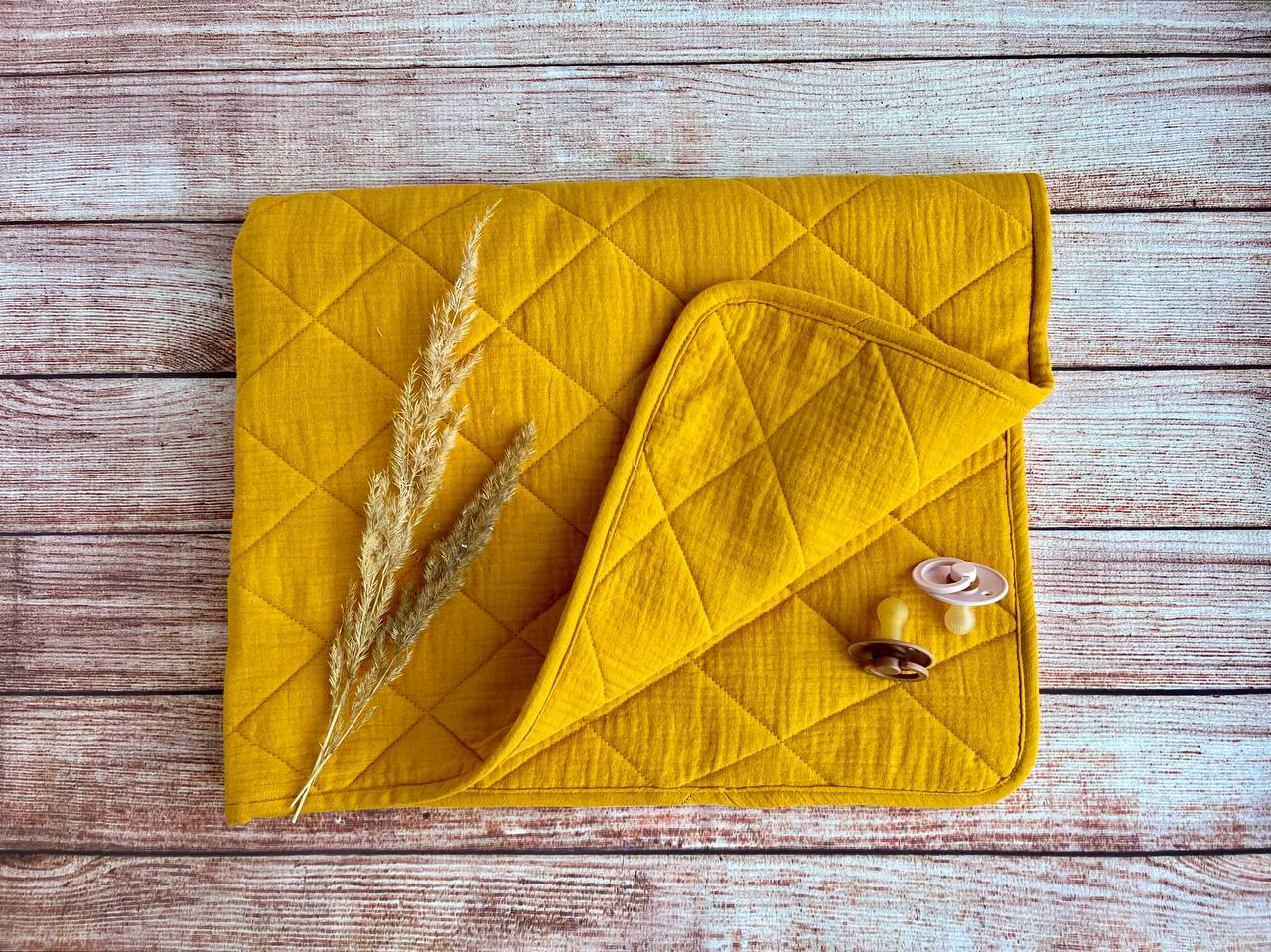 Quilted muslin baby blanket - Mustard, soft padded