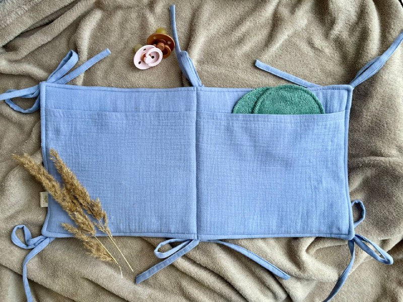 Baby bed pocket with ties from organic muslin Lavender