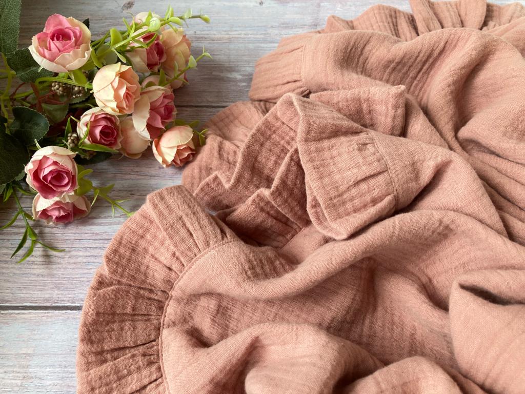 Organic Muslin baby blanket with ruffles - Choose your color