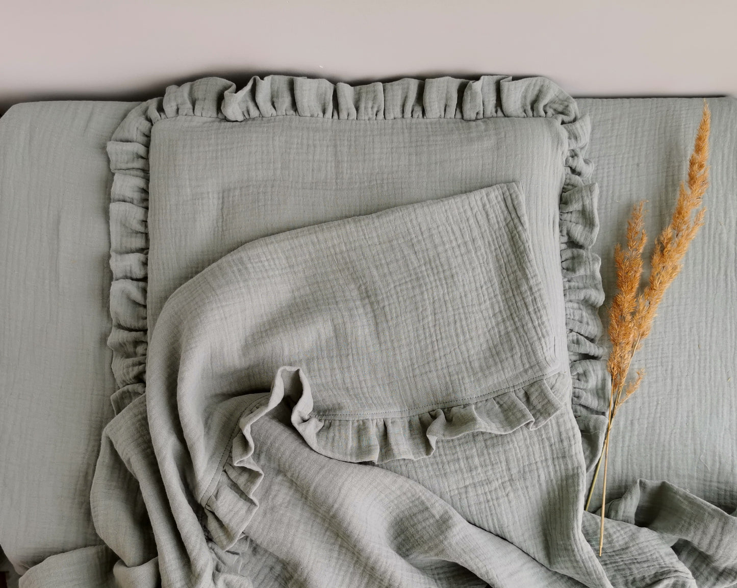 Muslīna bērnu gultas veļas komplekts - Pūderzaļā krāsā