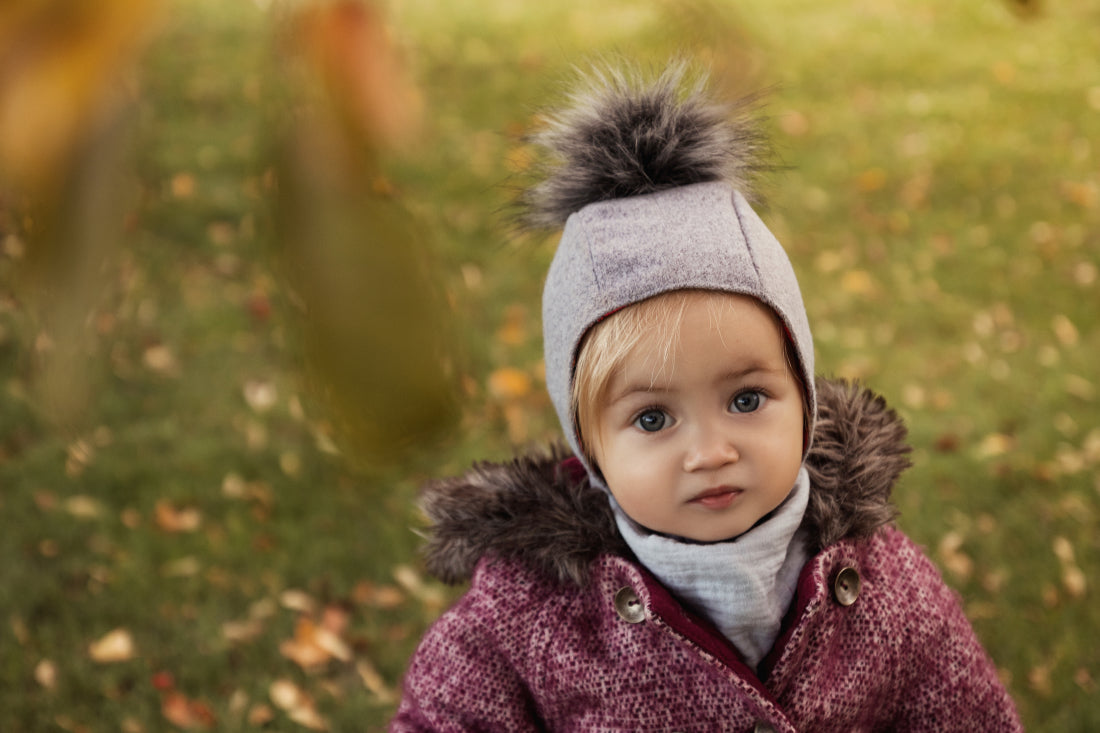 Wool Baby bonnet Light grey with a white pompom