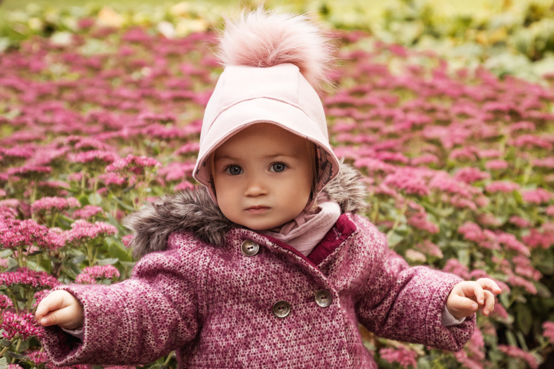 Brimmed Wool Baby bonnet Light grey with a white pompon